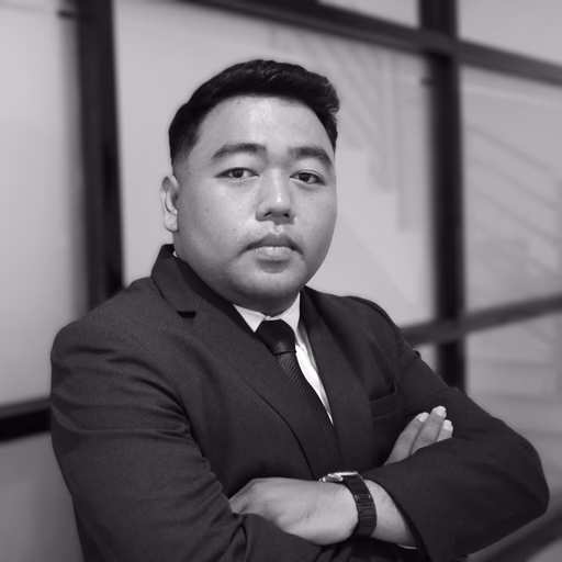 Christian Kevin Yoga P, Associate
